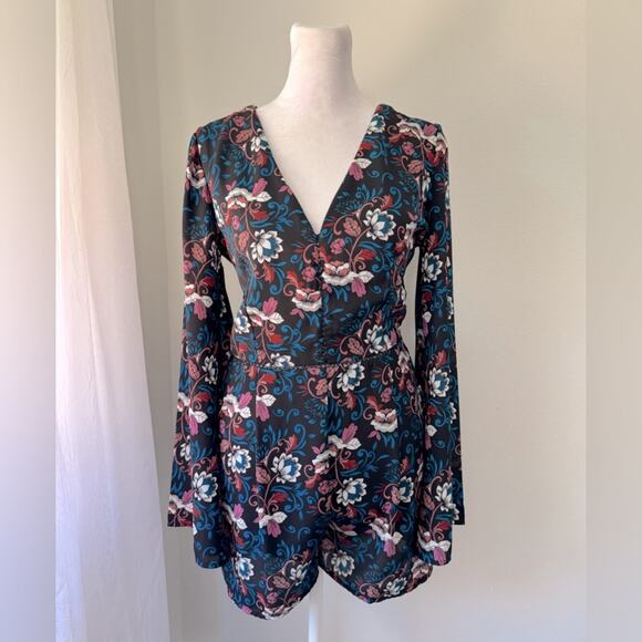Vintage Y2K Timing Black Floral Print V-Neck Long Sleeve Romper - Picture 1 of 9